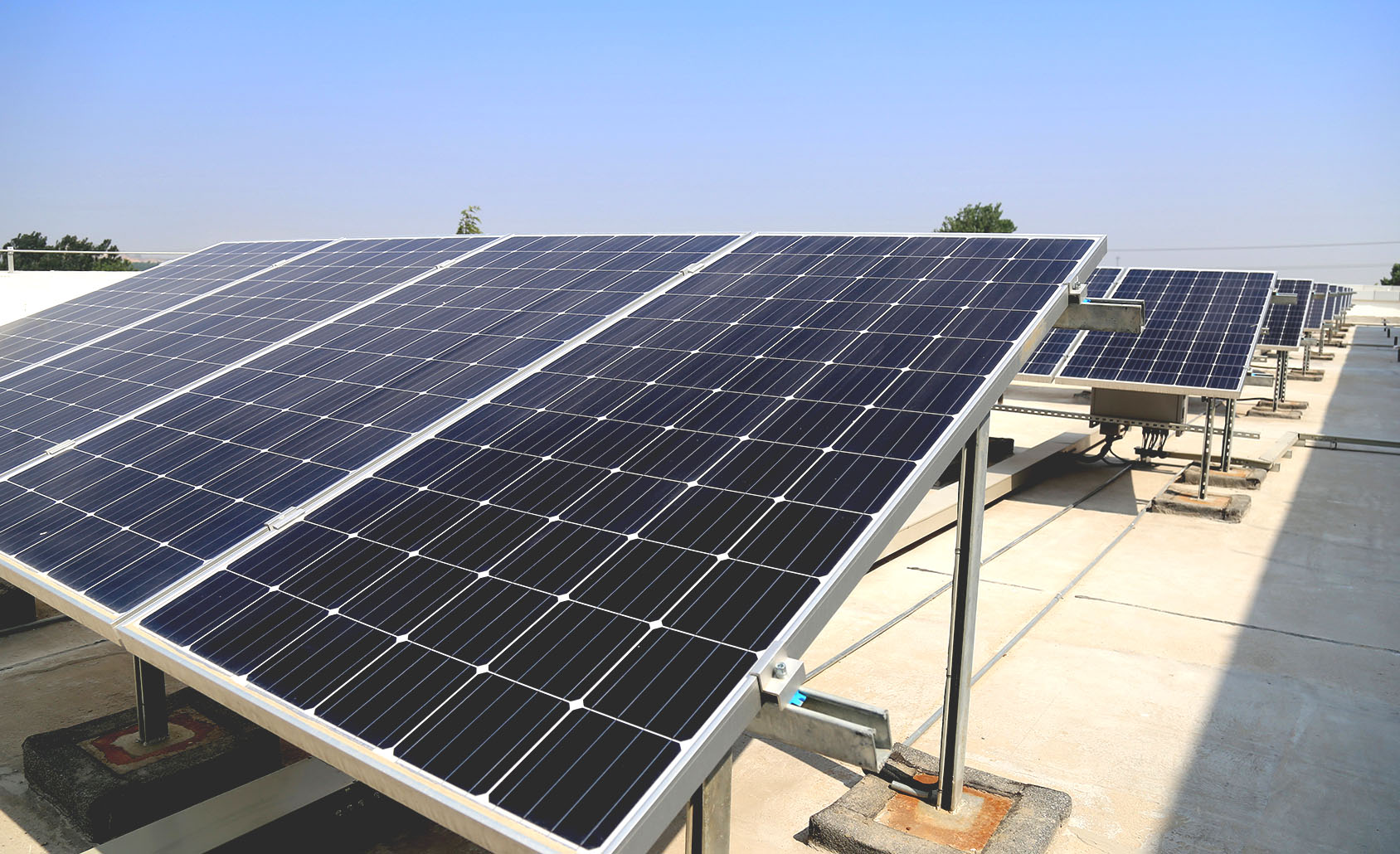 02 産業廃棄物 INDUSTRIAL WASTE RECYCLING